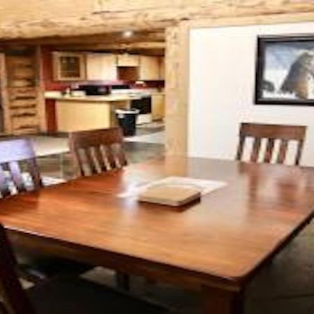 Villa Log Haven In Blanding Esterno foto