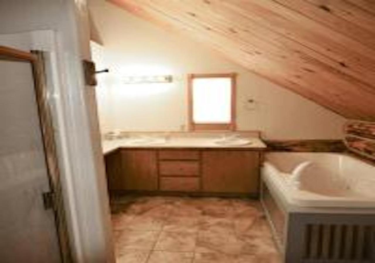 Villa Log Haven In Blanding Esterno foto