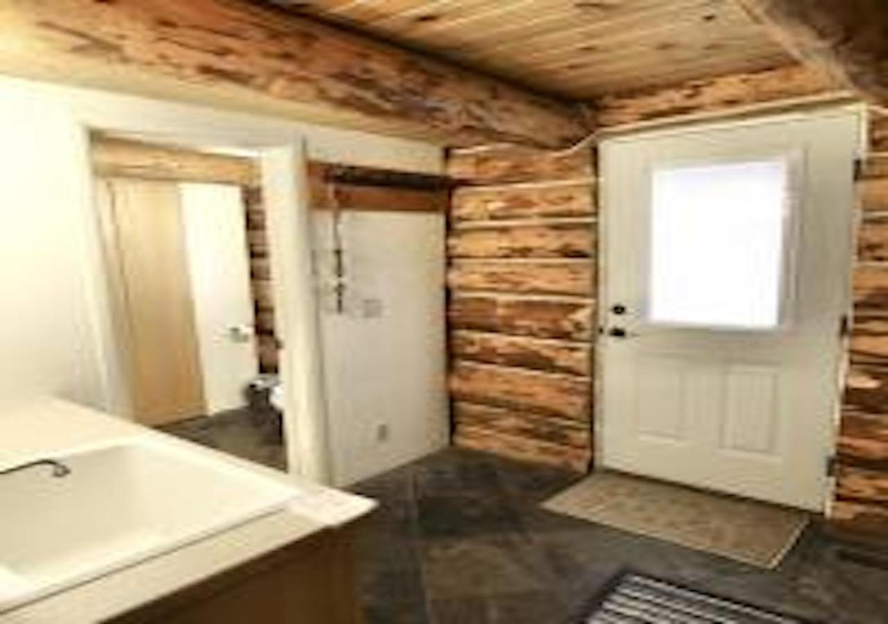 Villa Log Haven In Blanding Esterno foto