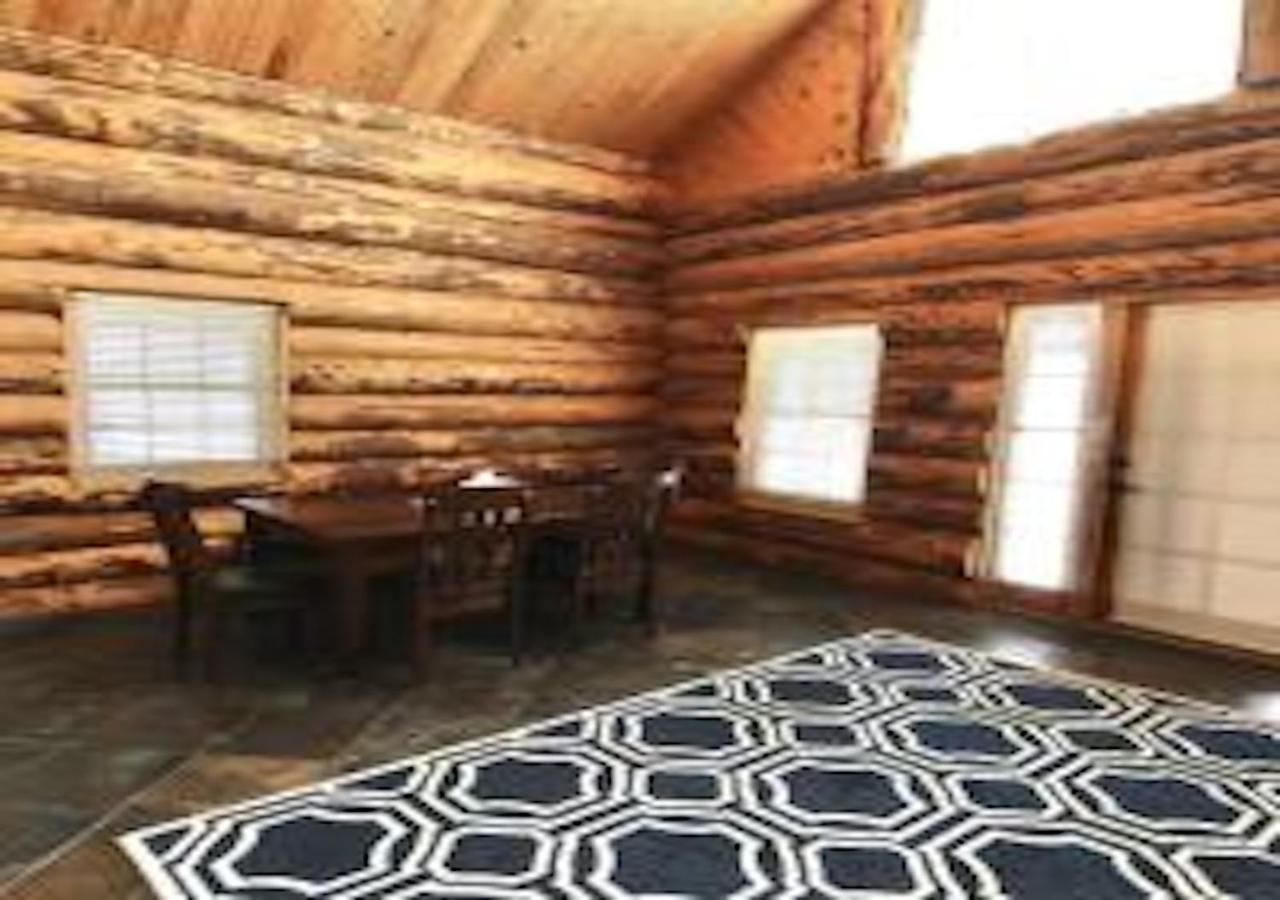Villa Log Haven In Blanding Esterno foto