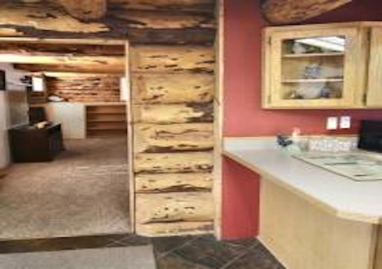 Villa Log Haven In Blanding Esterno foto
